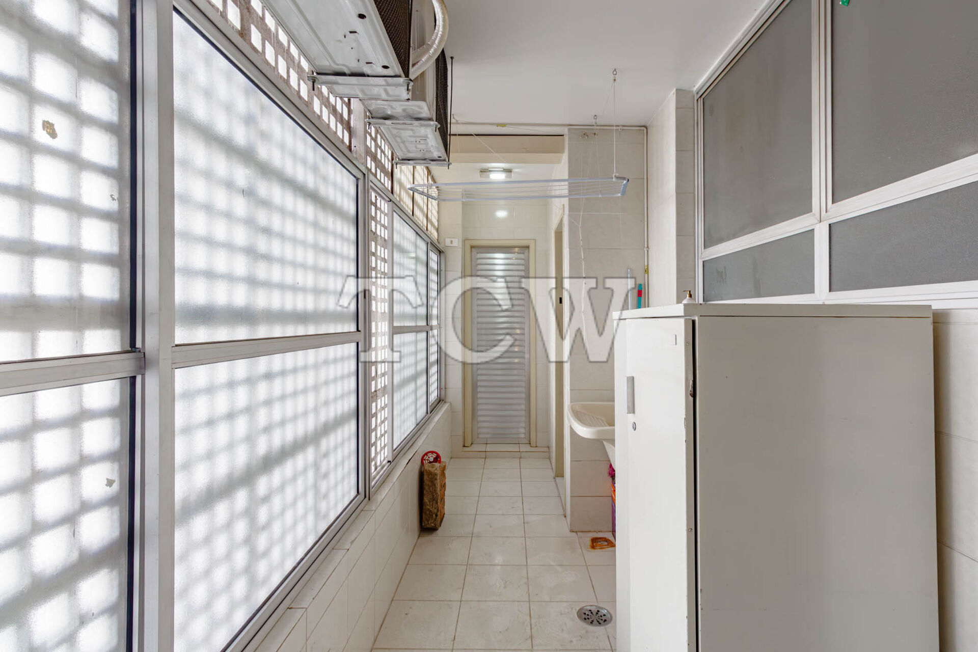 Apartamento à venda com 3 quartos, 145m² - Foto 19