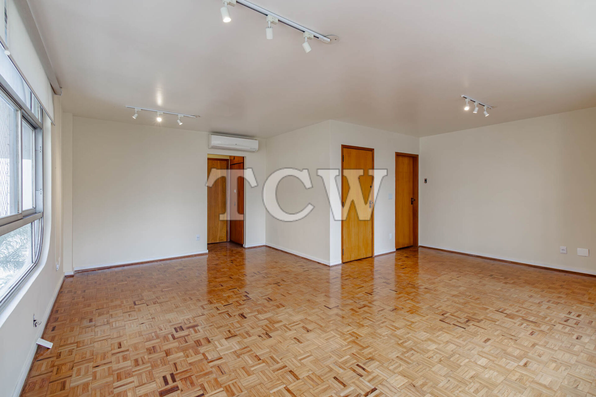 Apartamento à venda com 3 quartos, 145m² - Foto 3