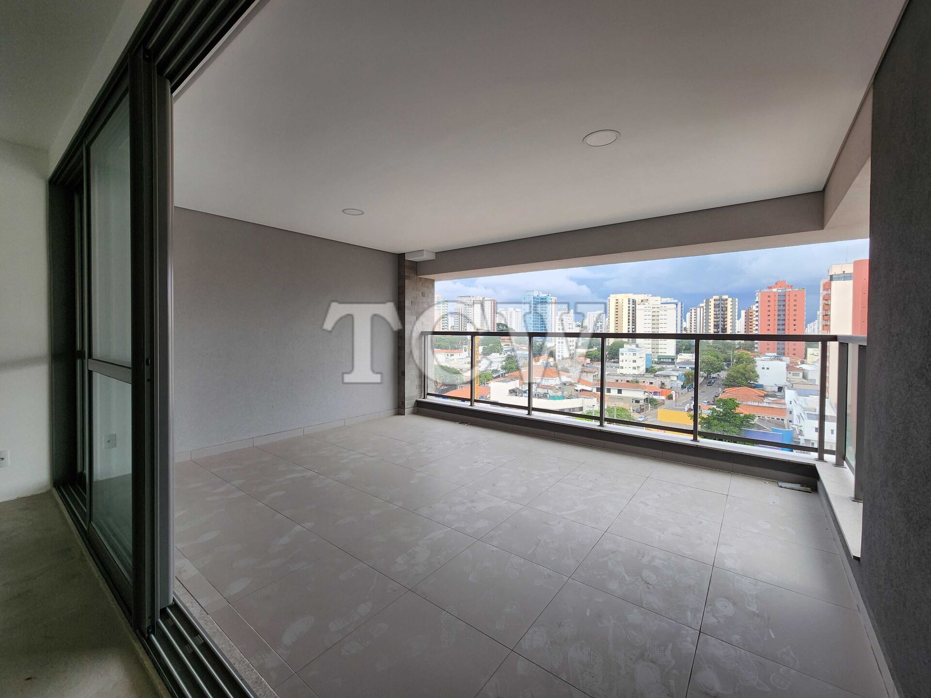 Apartamento à venda com 3 quartos, 163m² - Foto 3