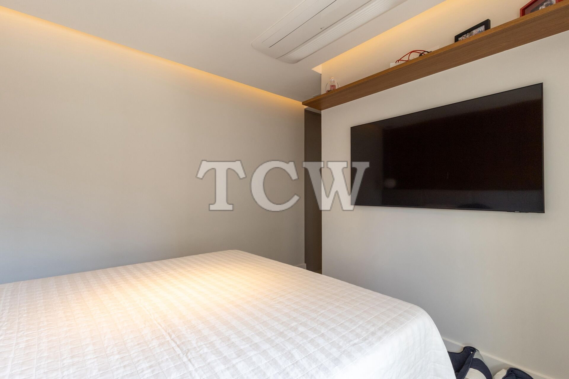 Apartamento à venda com 3 quartos, 153m² - Foto 20