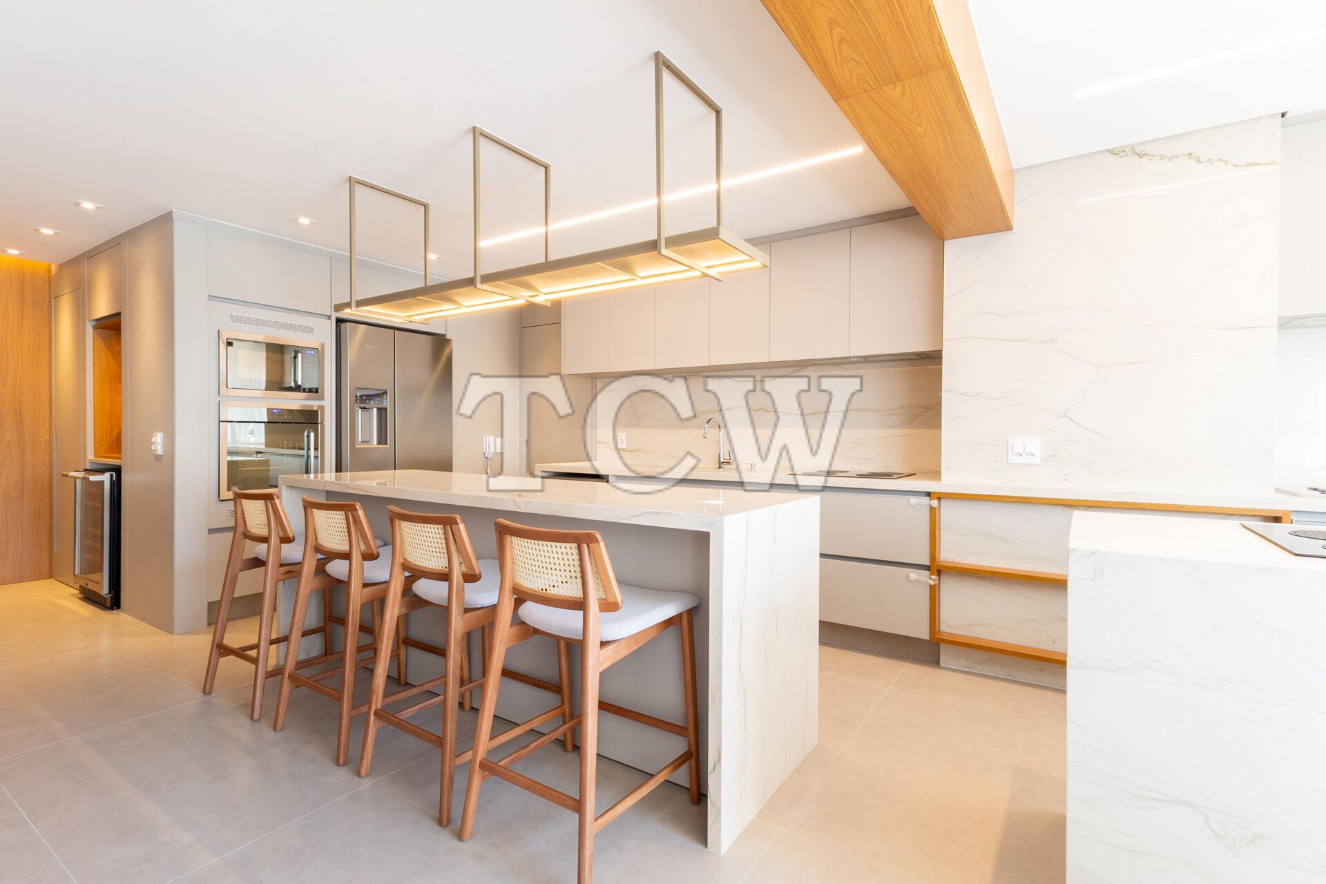 Apartamento à venda com 3 quartos, 153m² - Foto 3