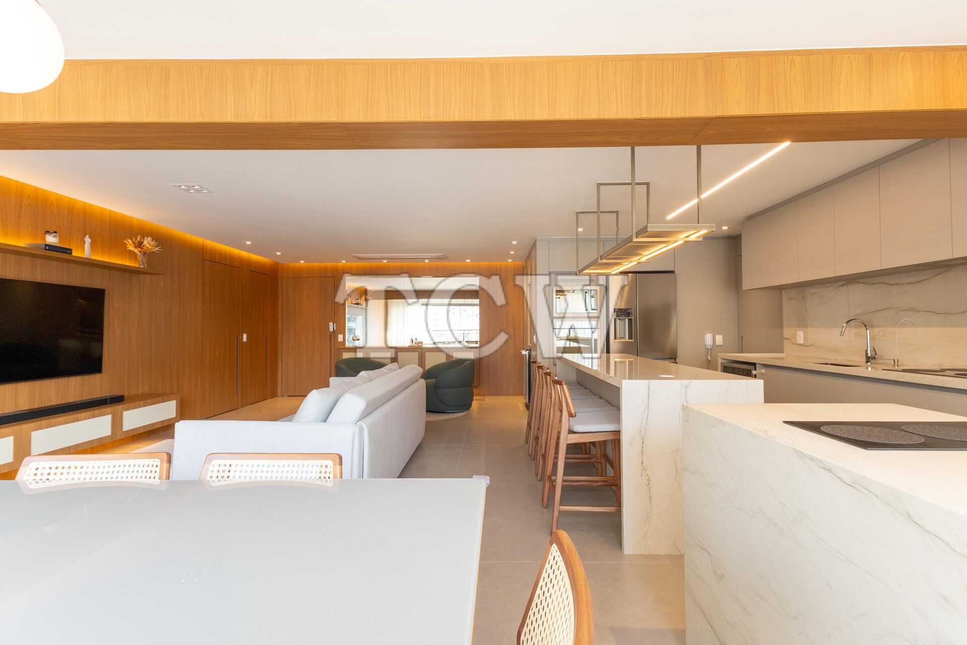 Apartamento à venda com 3 quartos, 153m² - Foto 7