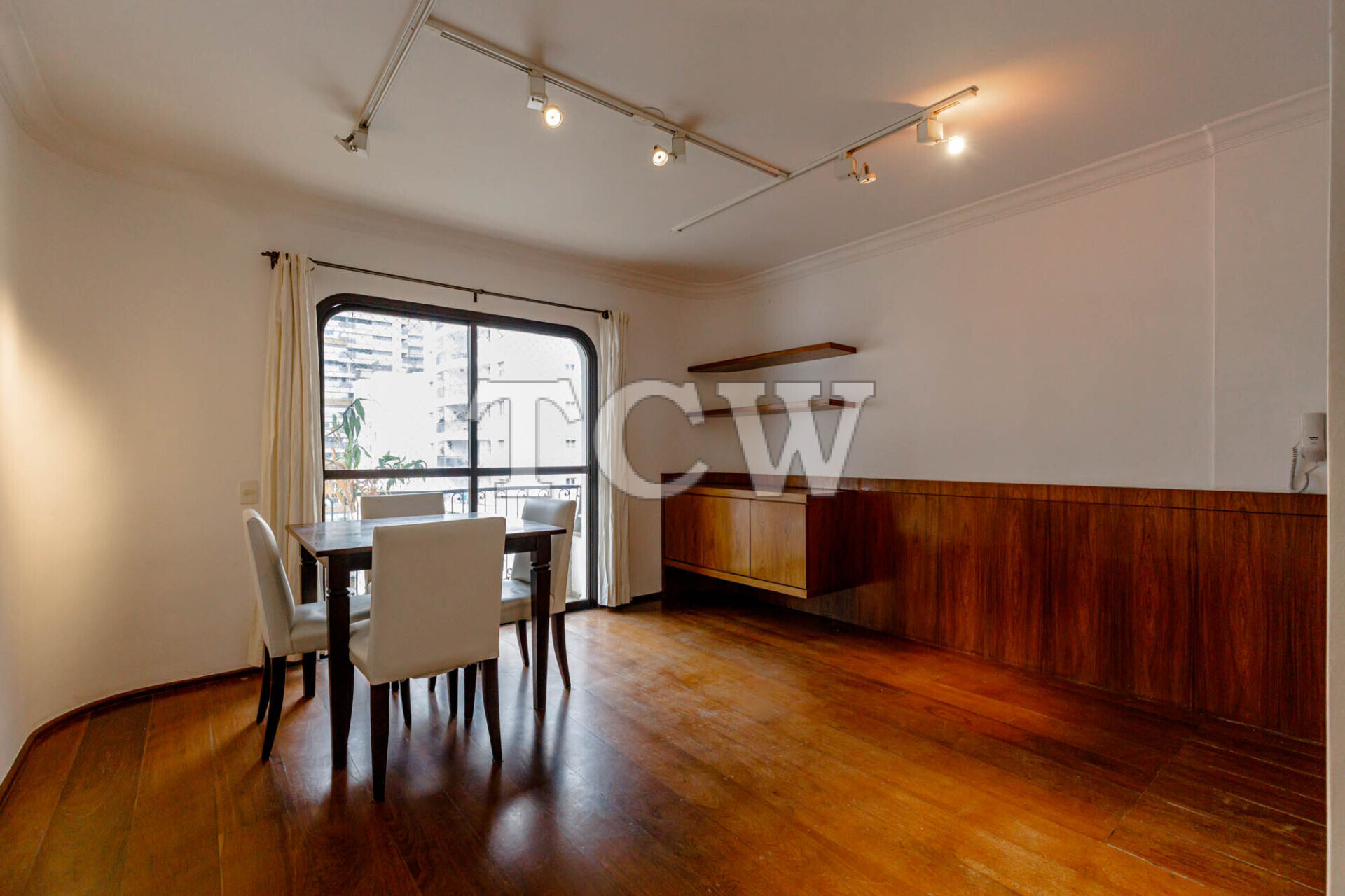 Apartamento à venda com 1 quarto, 74m² - Foto 1