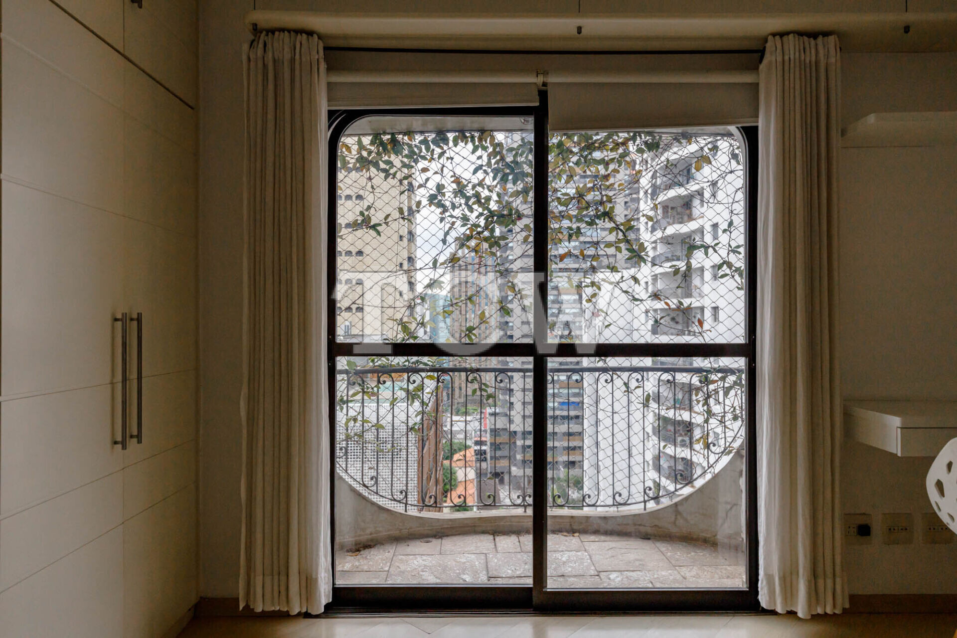 Apartamento à venda com 1 quarto, 74m² - Foto 16