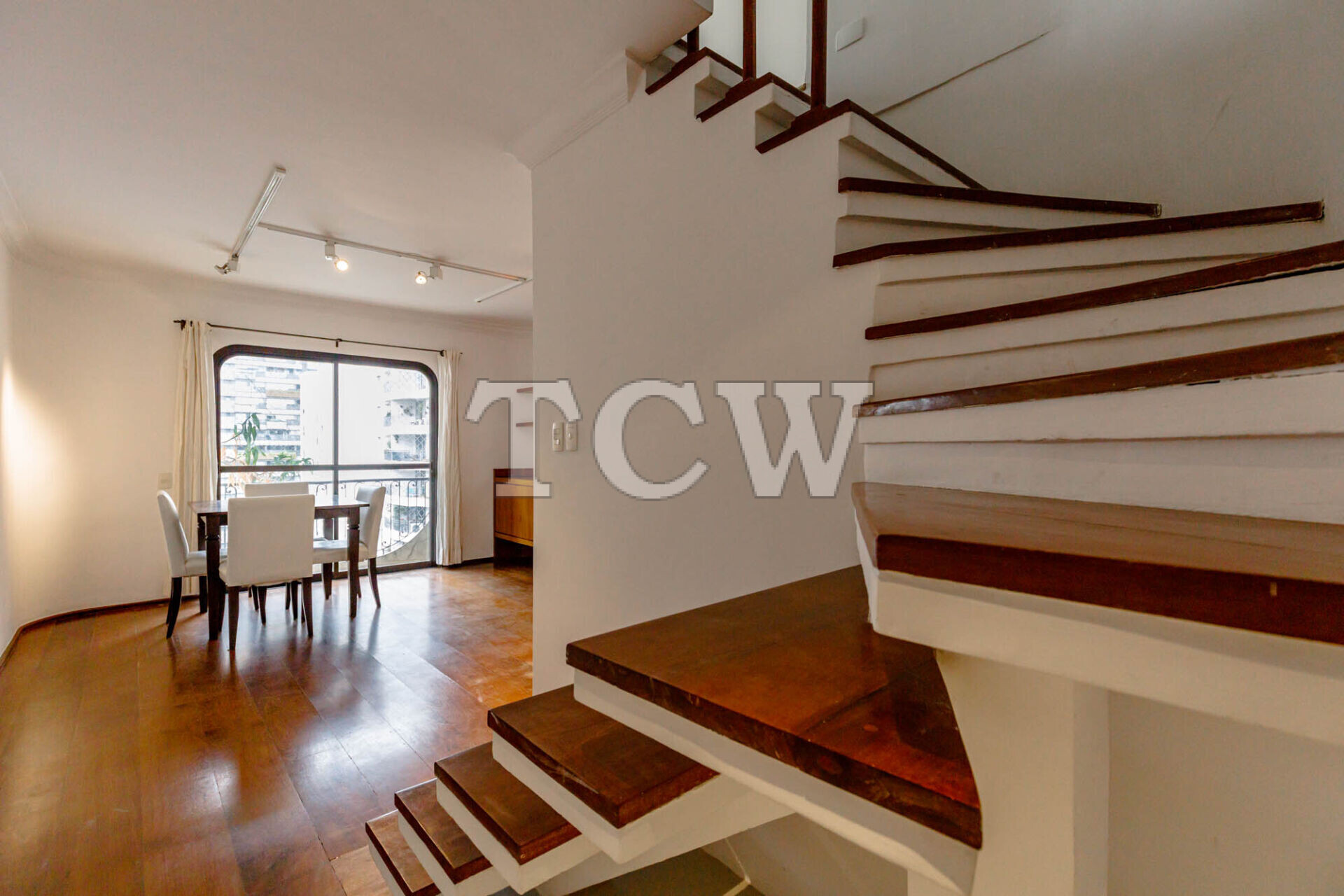 Apartamento à venda com 1 quarto, 74m² - Foto 9