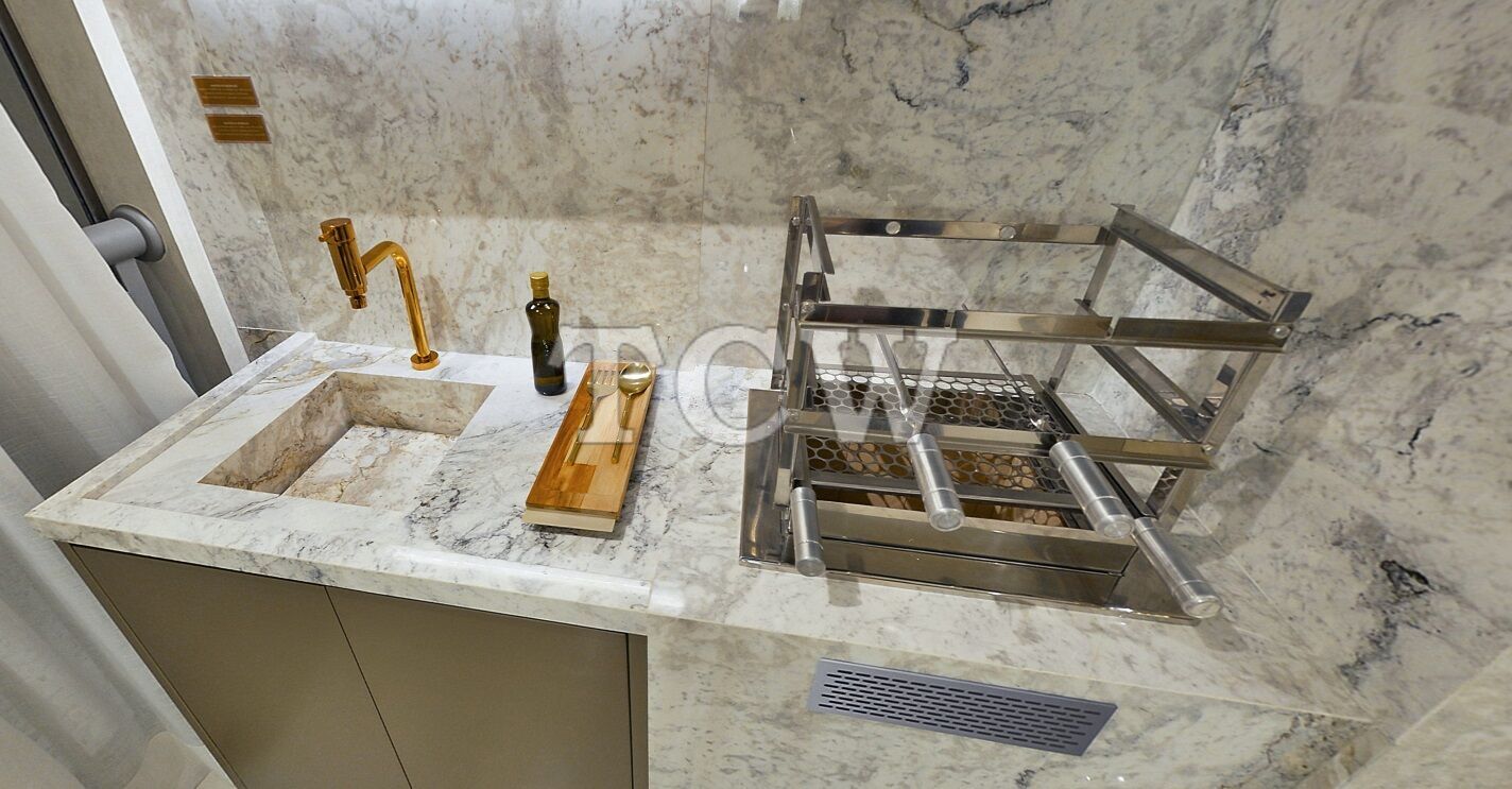 Apartamento à venda com 3 quartos, 162m² - Foto 4
