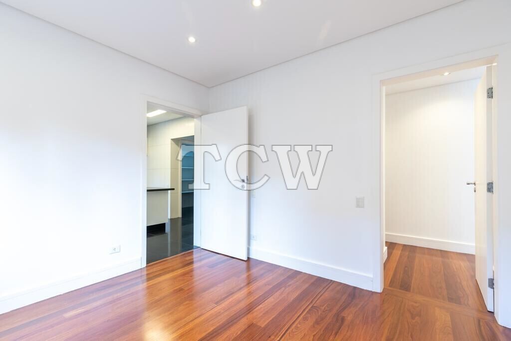 Casa de Condomínio à venda com 4 quartos, 710m² - Foto 17