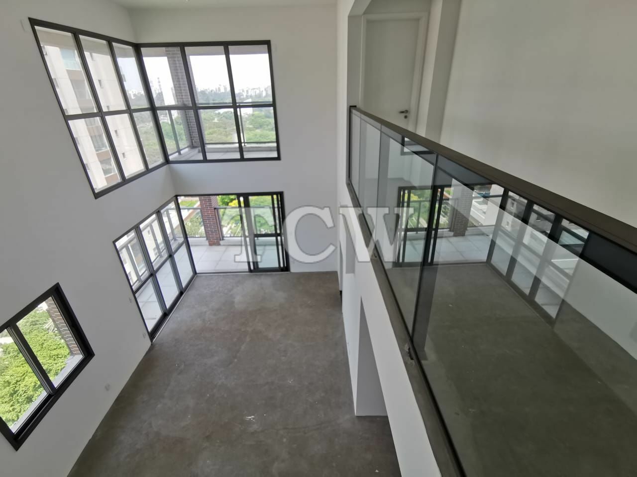 Cobertura à venda com 4 quartos, 202m² - Foto 1
