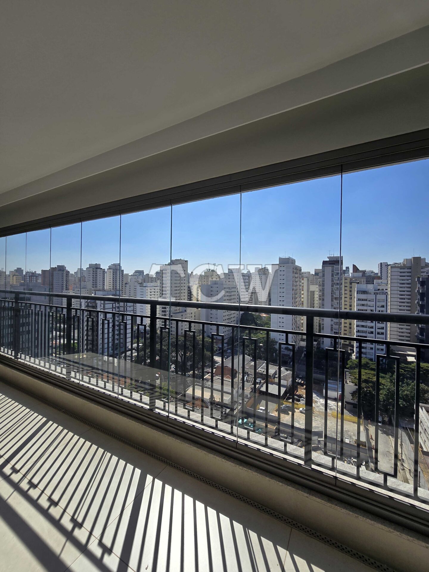 Apartamento à venda com 3 quartos, 150m² - Foto 9