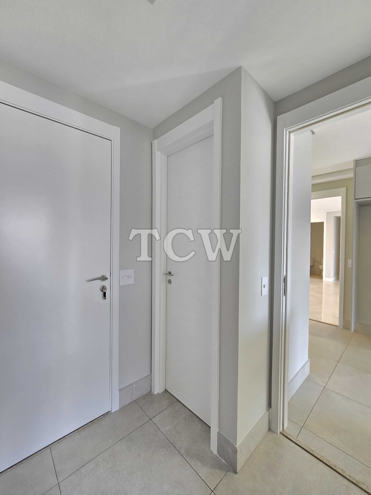 Apartamento à venda com 3 quartos, 150m² - Foto 17