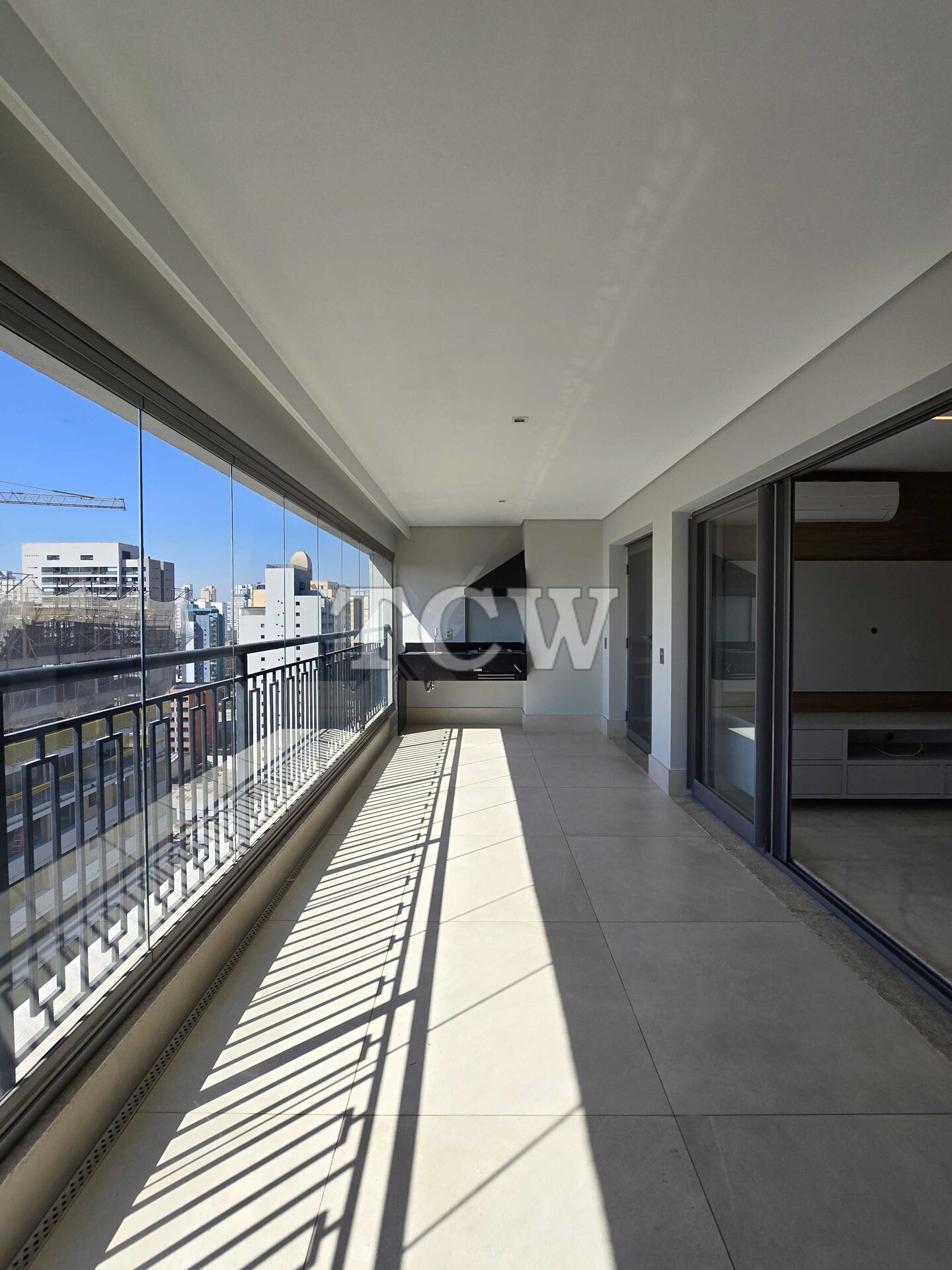 Apartamento à venda com 3 quartos, 150m² - Foto 7
