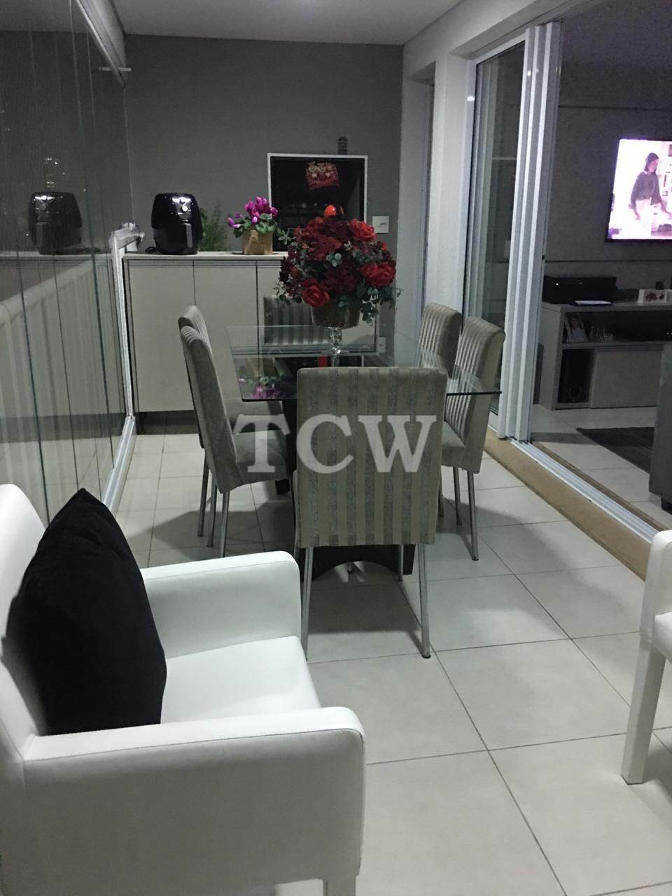 Apartamento à venda com 3 quartos, 95m² - Foto 2