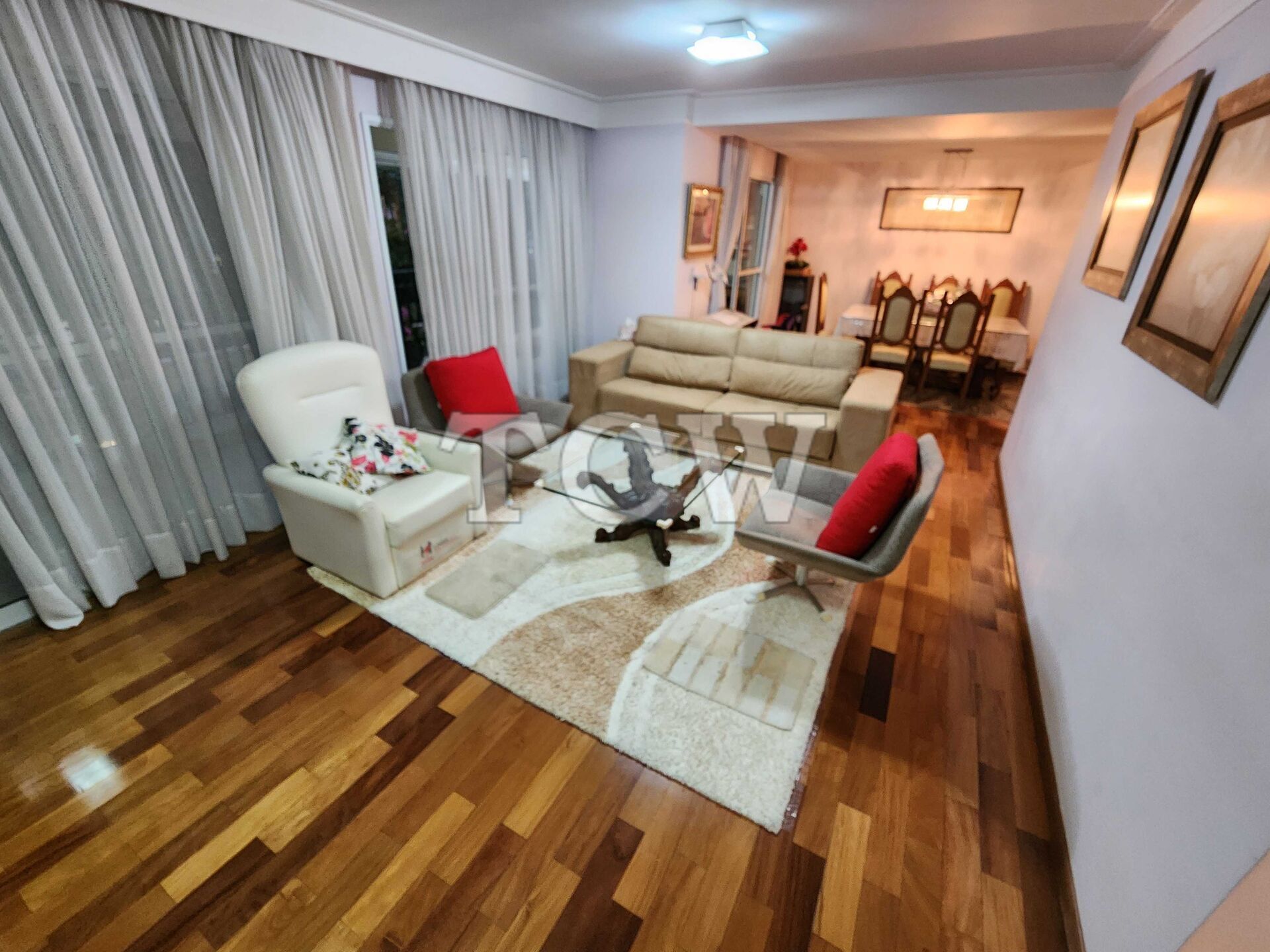 Apartamento à venda com 4 quartos, 176m² - Foto 1