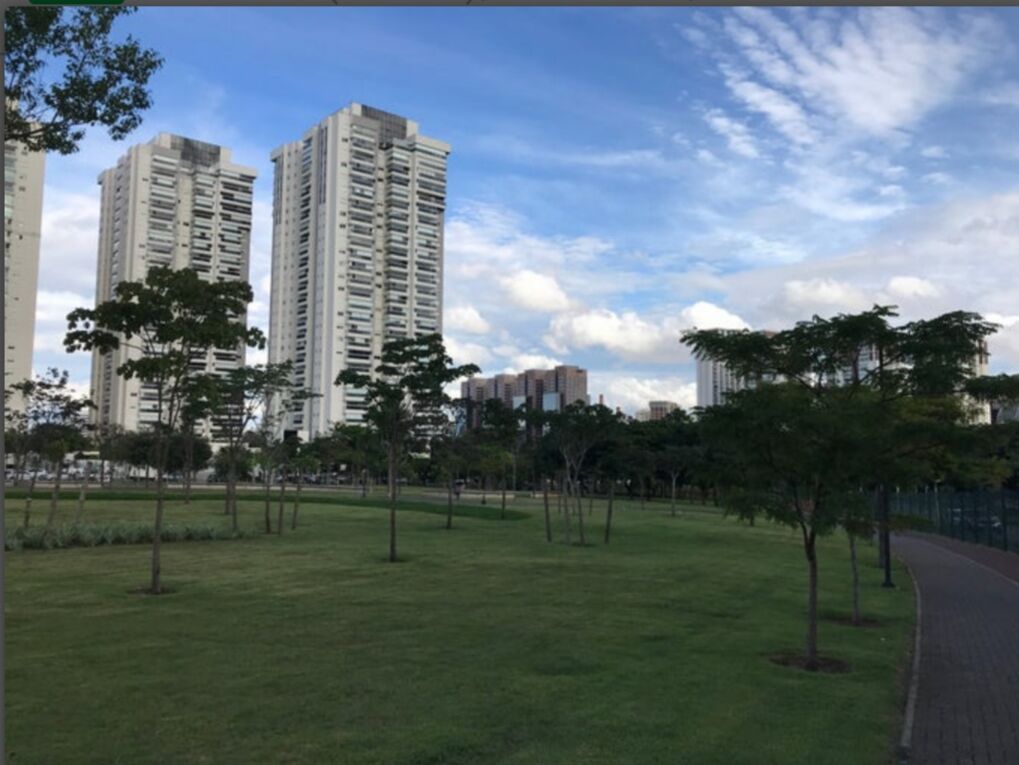 Apartamento à venda com 3 quartos, 157m² - Foto 2