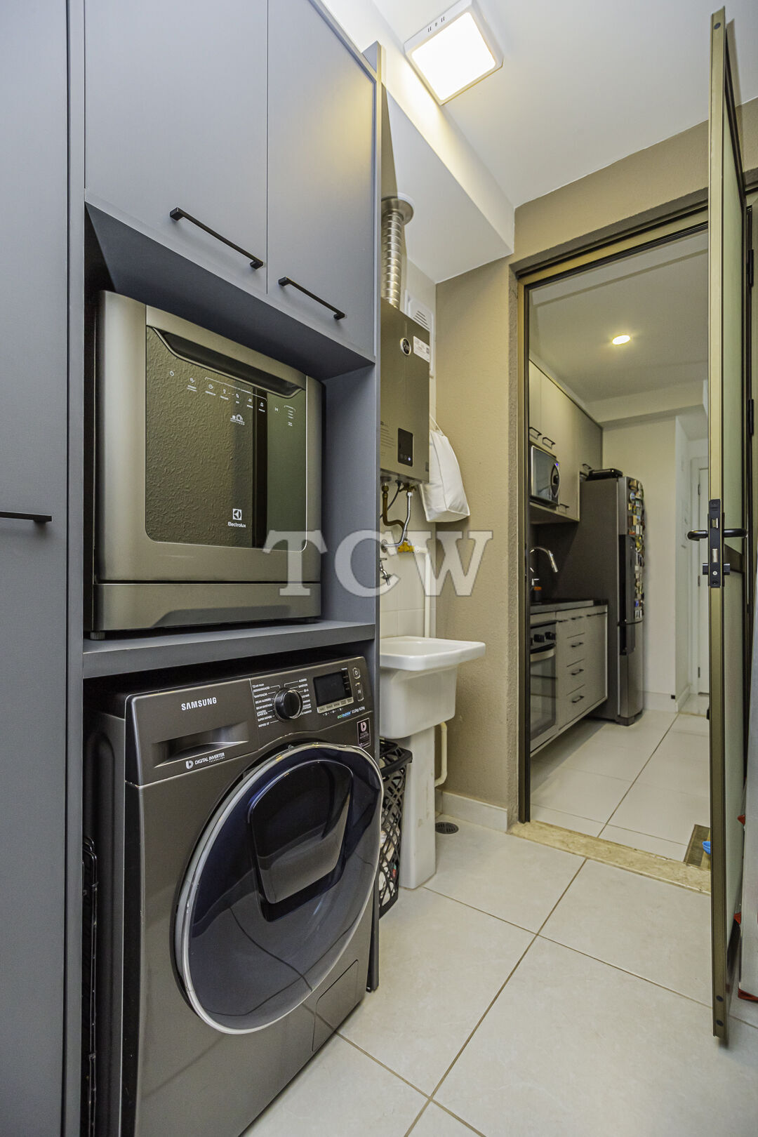 Apartamento à venda com 2 quartos, 67m² - Foto 9