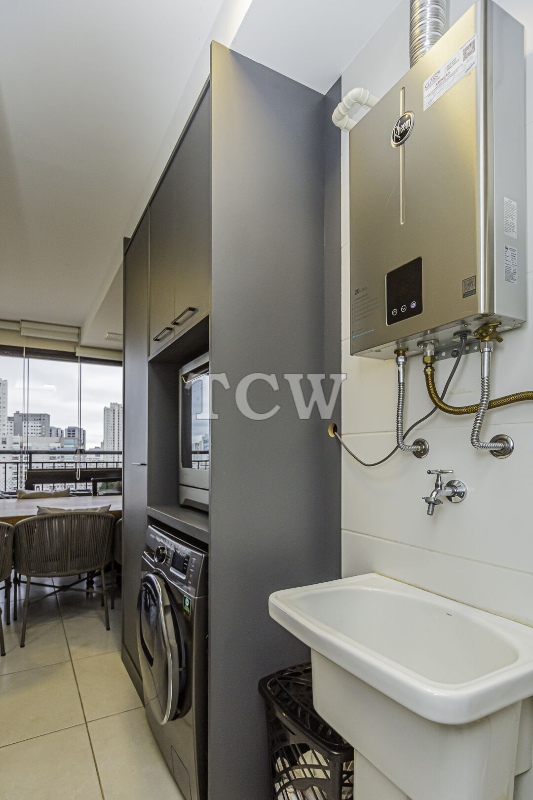 Apartamento à venda com 2 quartos, 67m² - Foto 10