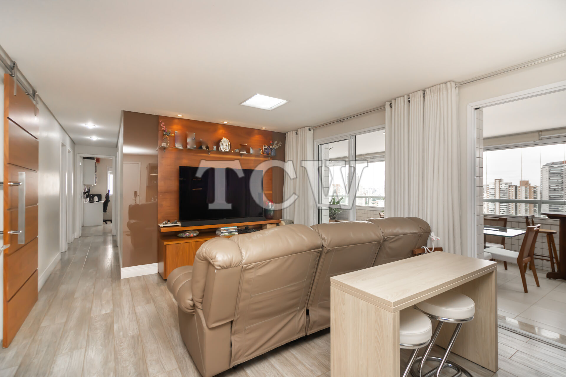 Apartamento à venda com 4 quartos, 140m² - Foto 2