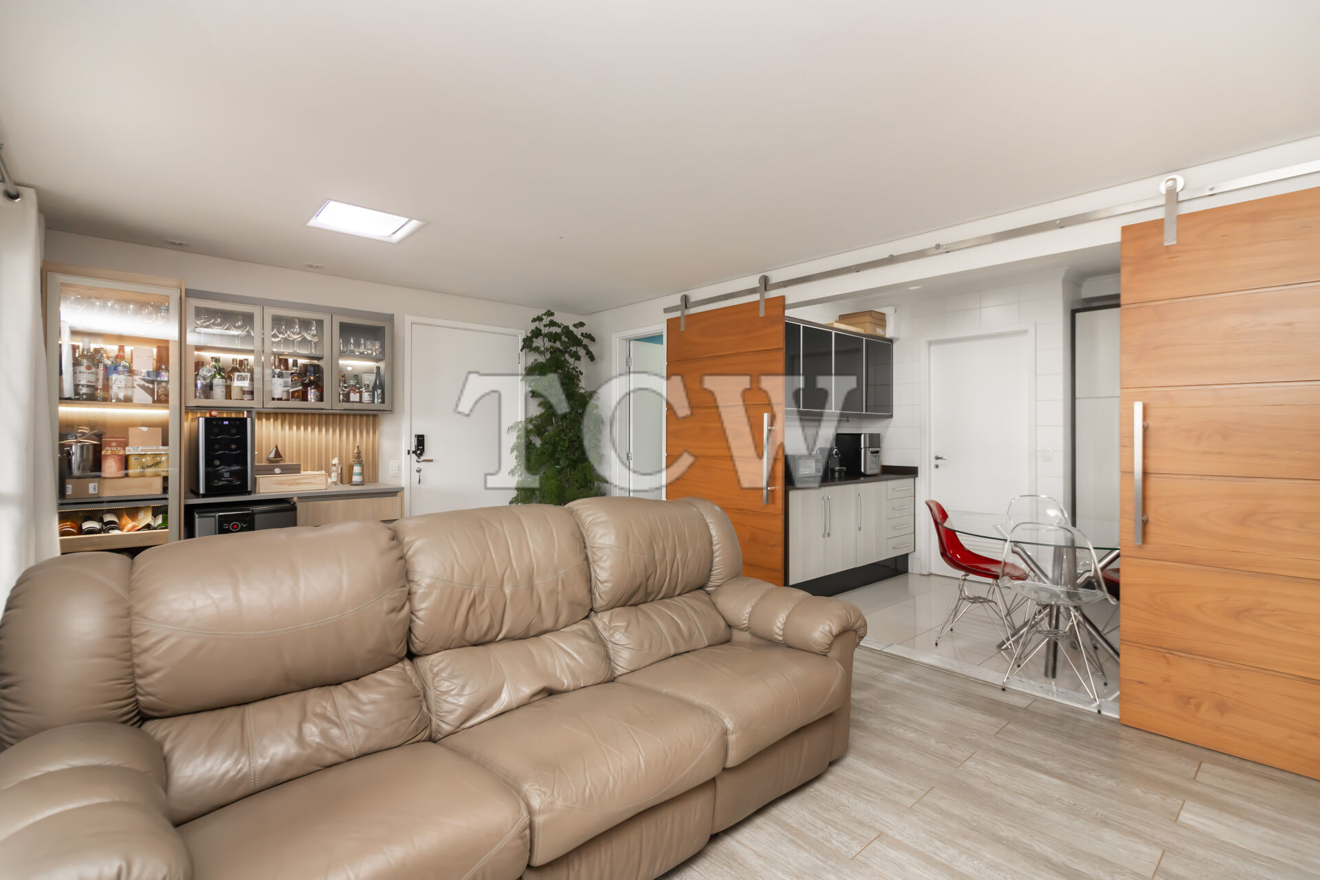 Apartamento à venda com 4 quartos, 140m² - Foto 4
