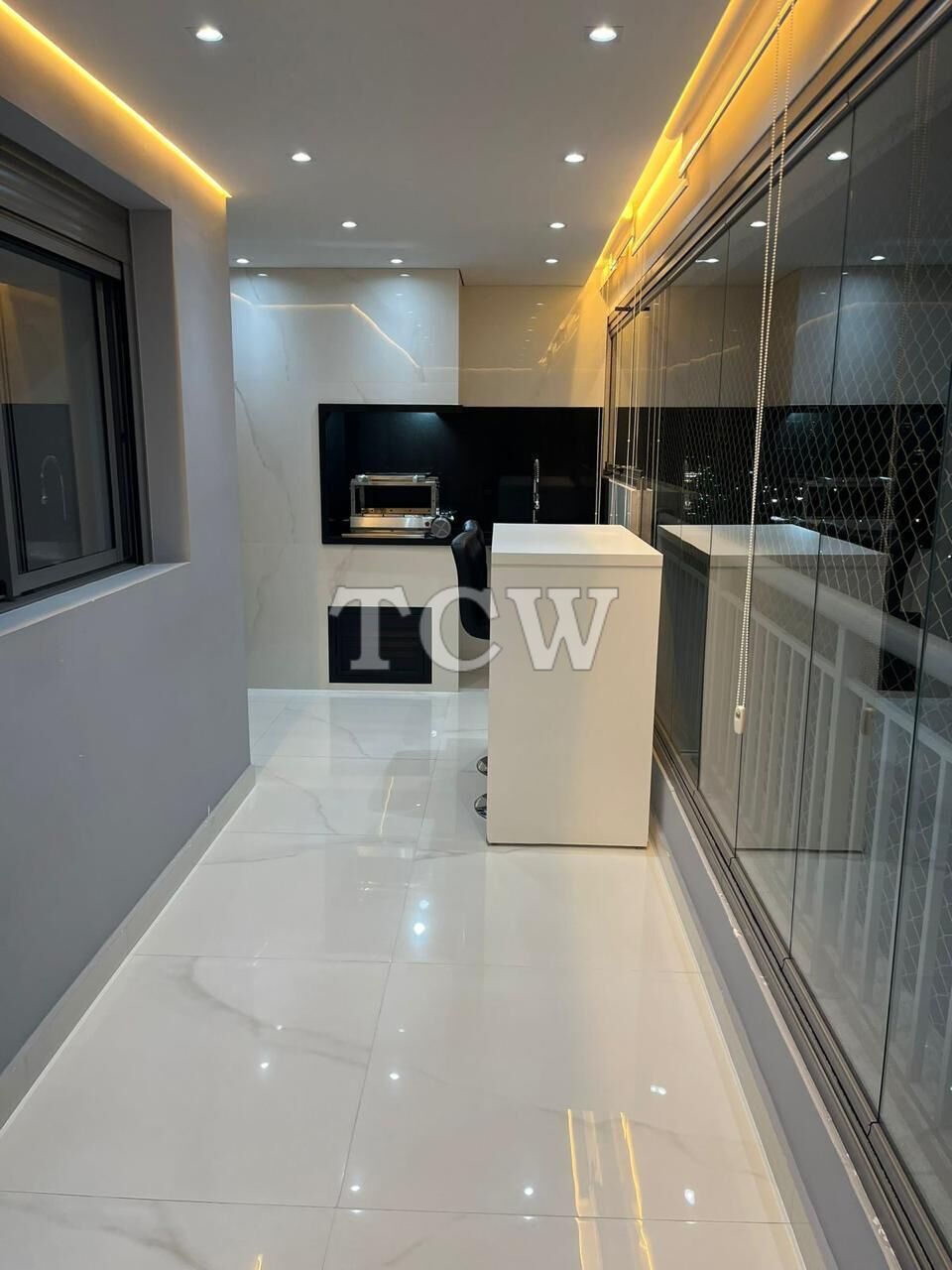 Apartamento à venda com 2 quartos, 72m² - Foto 4