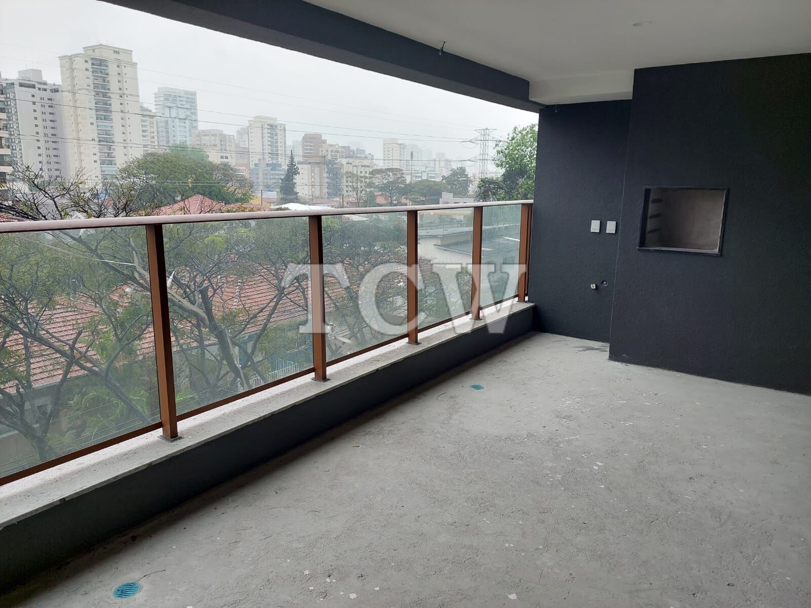 Apartamento à venda com 3 quartos, 110m² - Foto 1