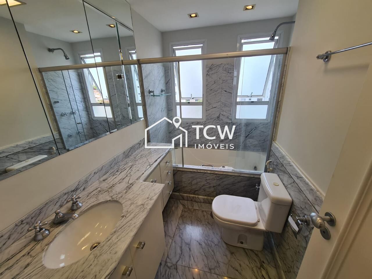 Apartamento, 3 quartos, 250 m² - Foto 17