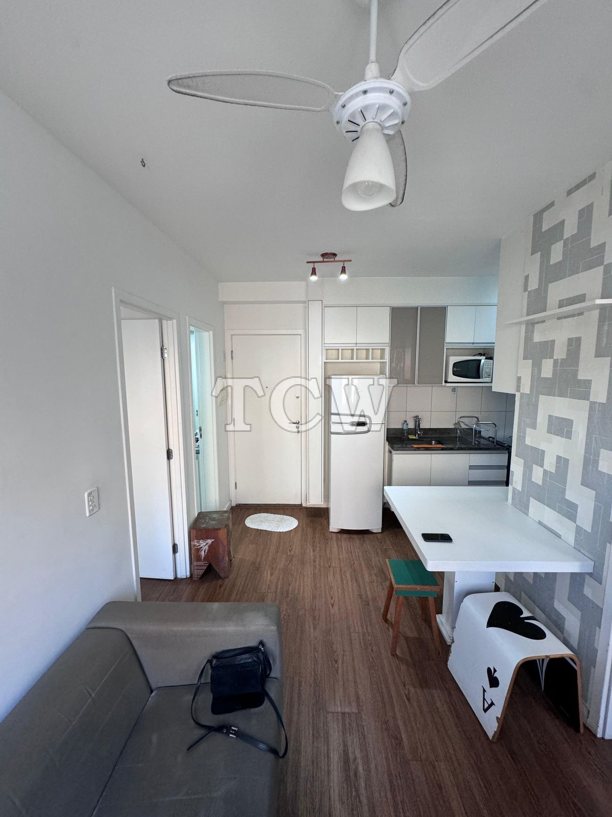 Apartamento à venda com 2 quartos, 50m² - Foto 2
