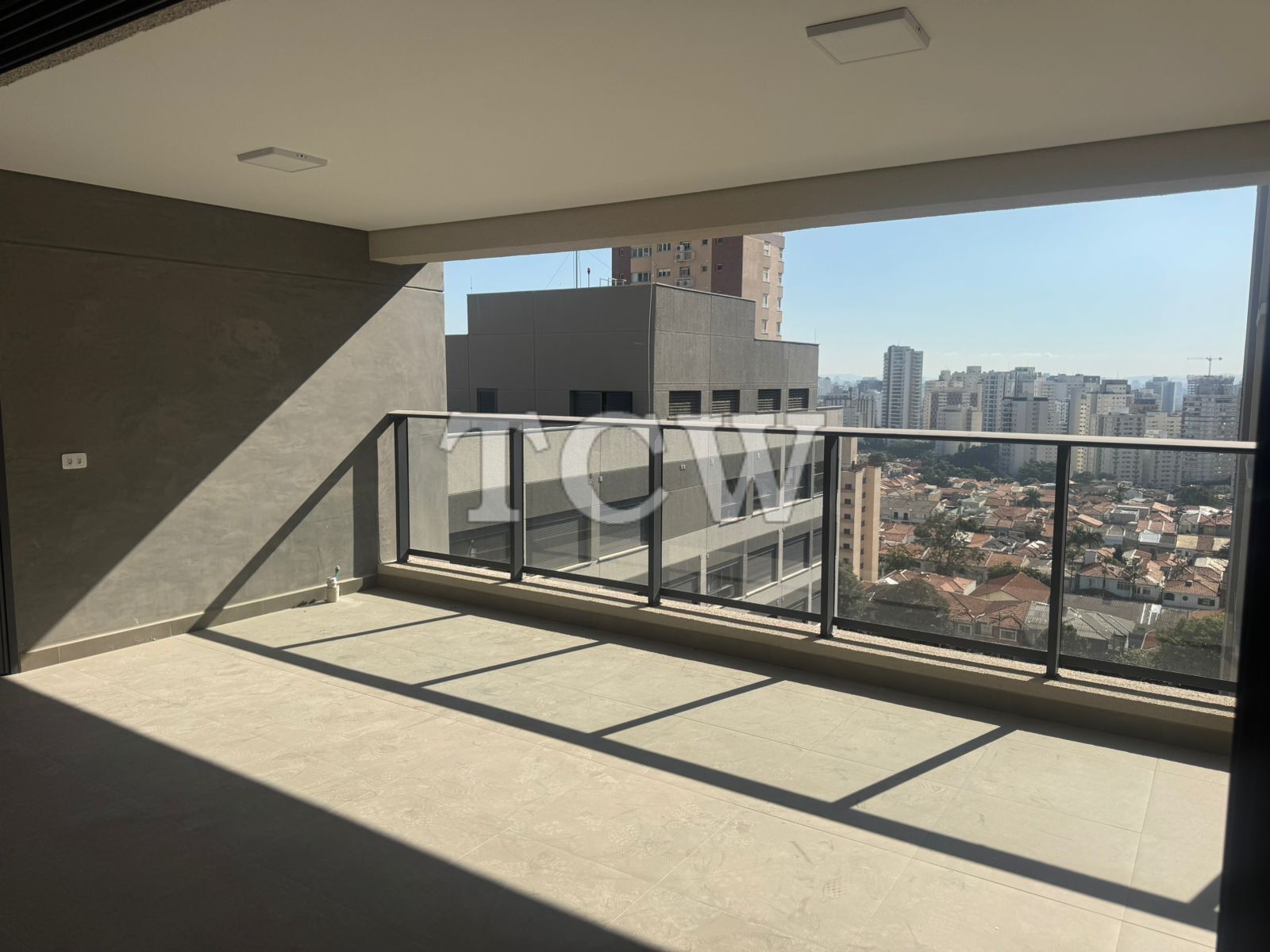 Apartamento à venda com 4 quartos, 141m² - Foto 1