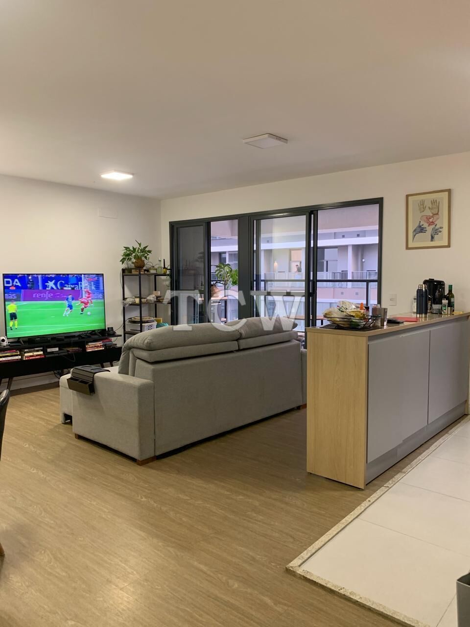 Apartamento à venda com 2 quartos, 93m² - Foto 1