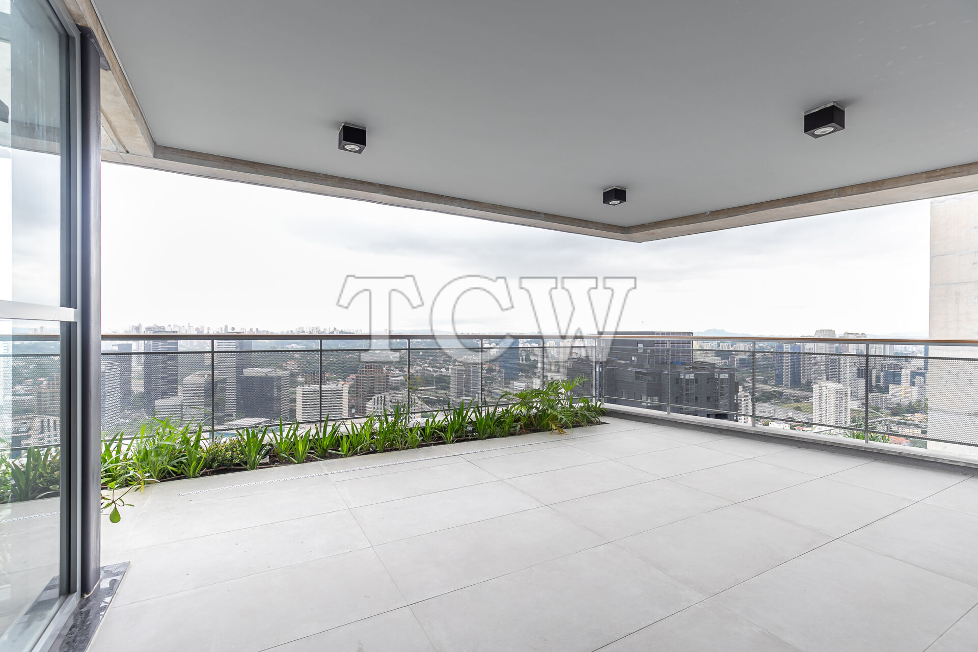 Cobertura à venda com 4 quartos, 410m² - Foto 1