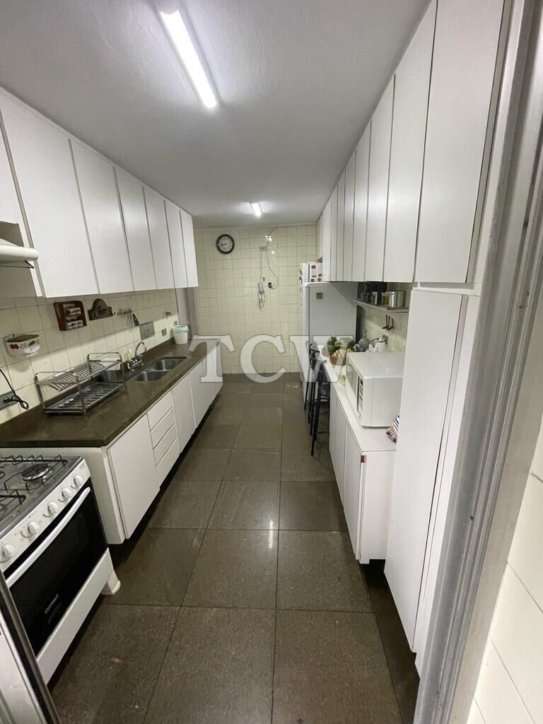 Apartamento à venda com 3 quartos, 240m² - Foto 15