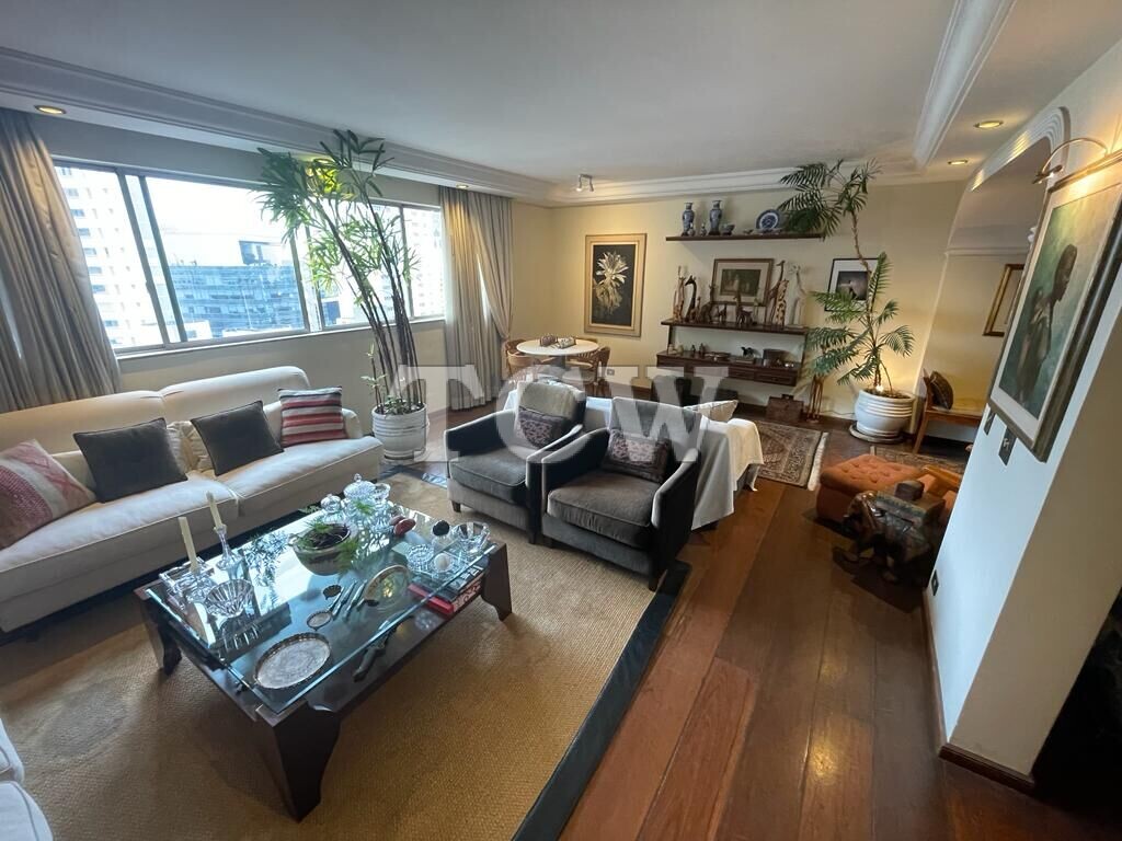 Apartamento à venda com 3 quartos, 240m² - Foto 3