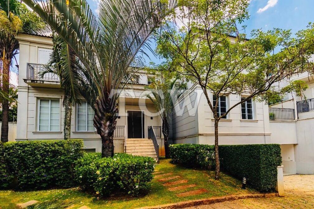 Casa de Condomínio à venda com 4 quartos, 720m² - Foto 1