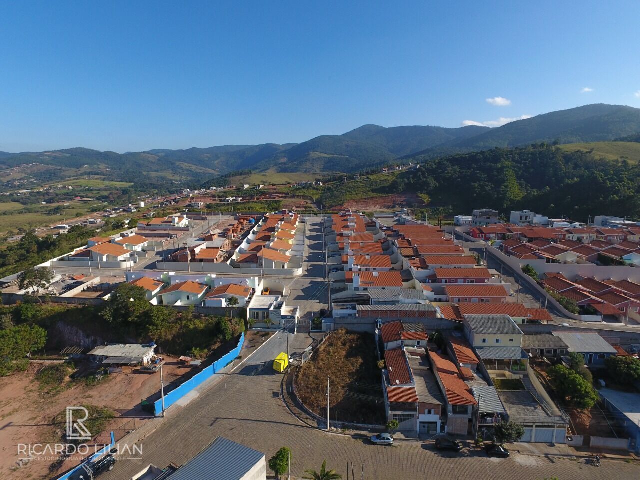 Casa de Condomínio à venda com 3 quartos, 88m² - Foto 51