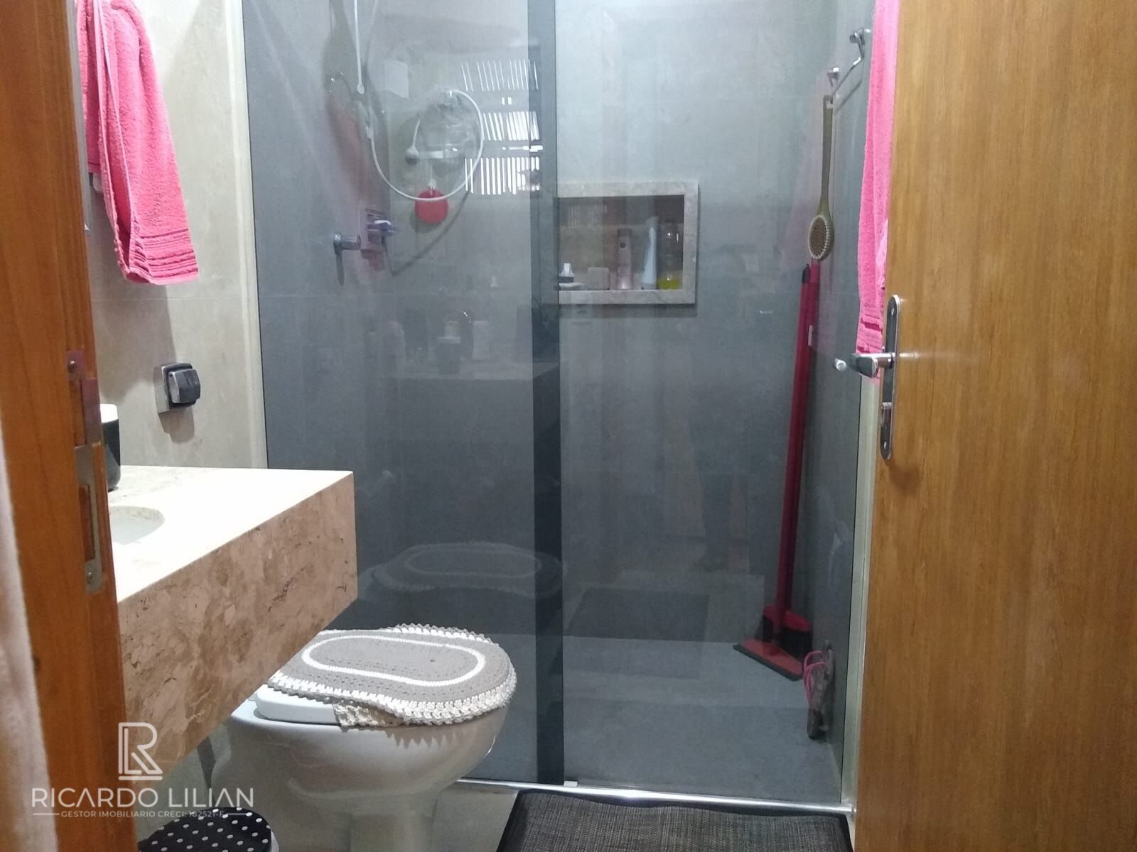 Sobrado à venda com 4 quartos, 240m² - Foto 4