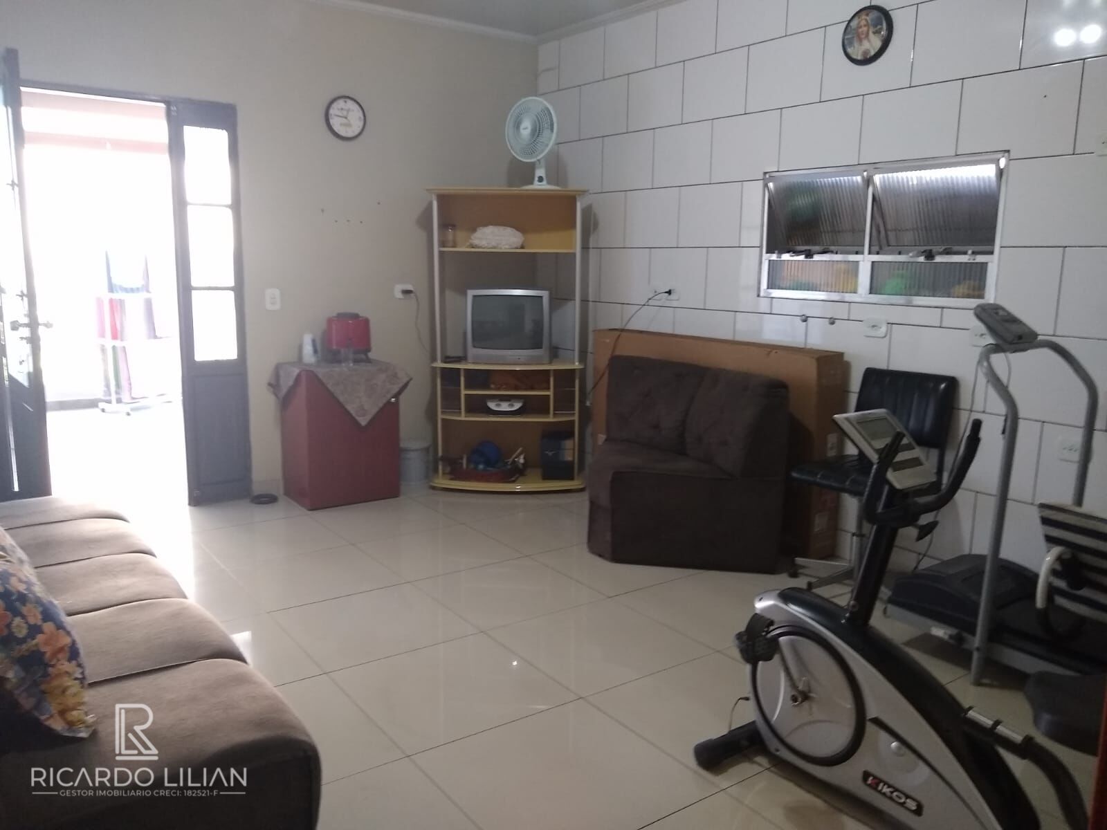 Sobrado à venda com 4 quartos, 240m² - Foto 3