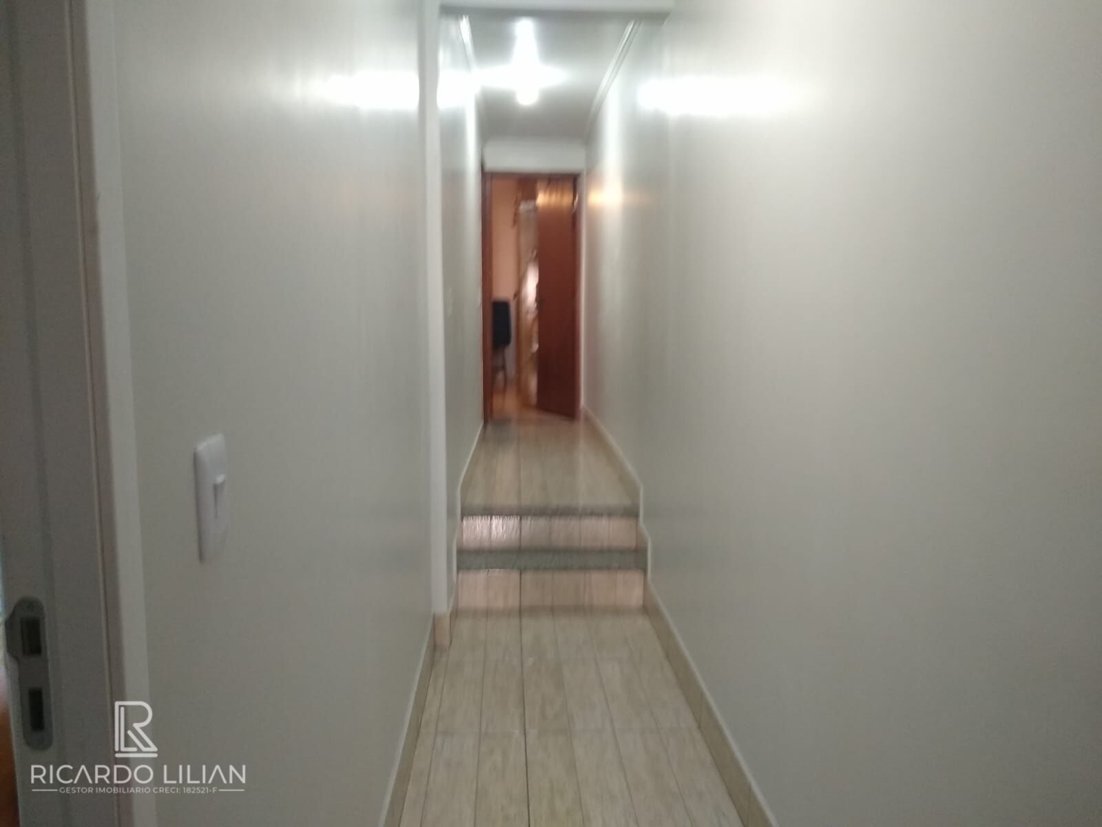 Sobrado à venda com 4 quartos, 240m² - Foto 5