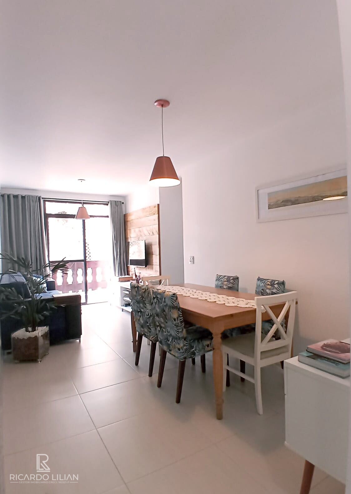 Apartamento à venda com 3 quartos, 84m² - Foto 2