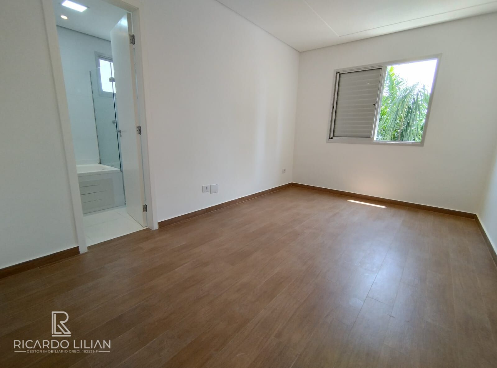 Apartamento à venda com 3 quartos, 92m² - Foto 3