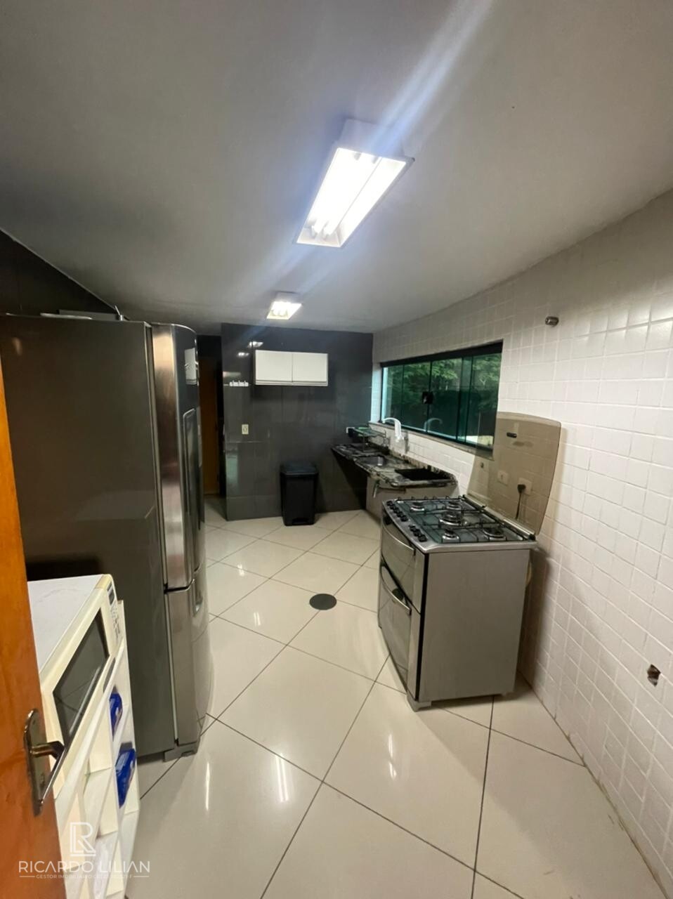 Casa de Condomínio à venda com 5 quartos, 450m² - Foto 23