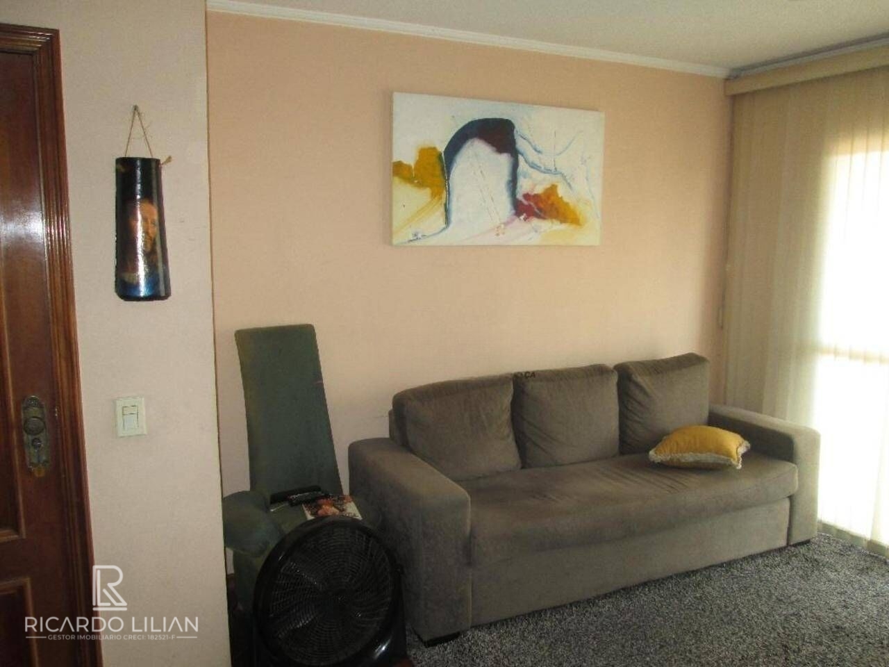 Apartamento à venda com 3 quartos, 98m² - Foto 2