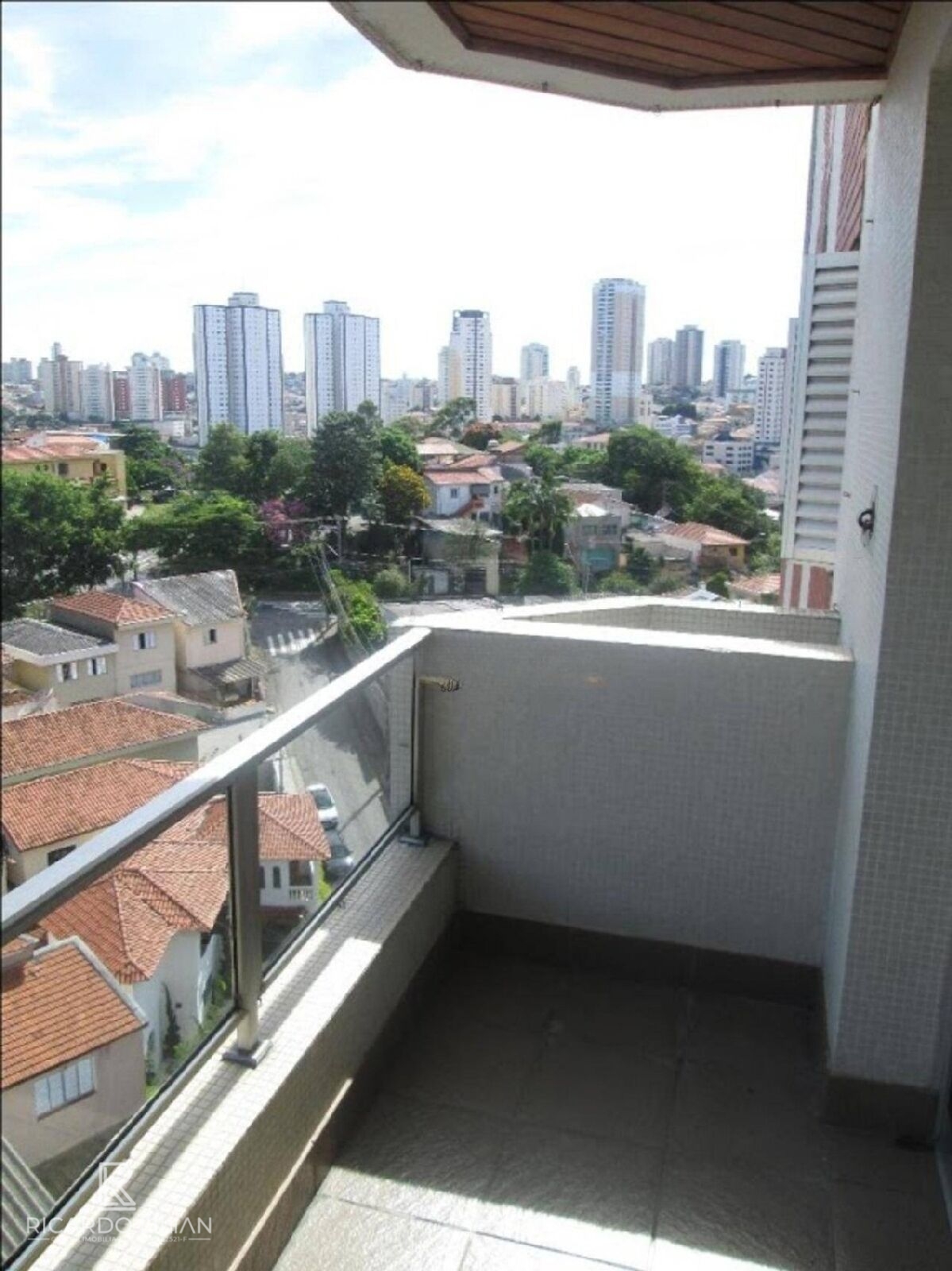 Apartamento à venda com 3 quartos, 98m² - Foto 1