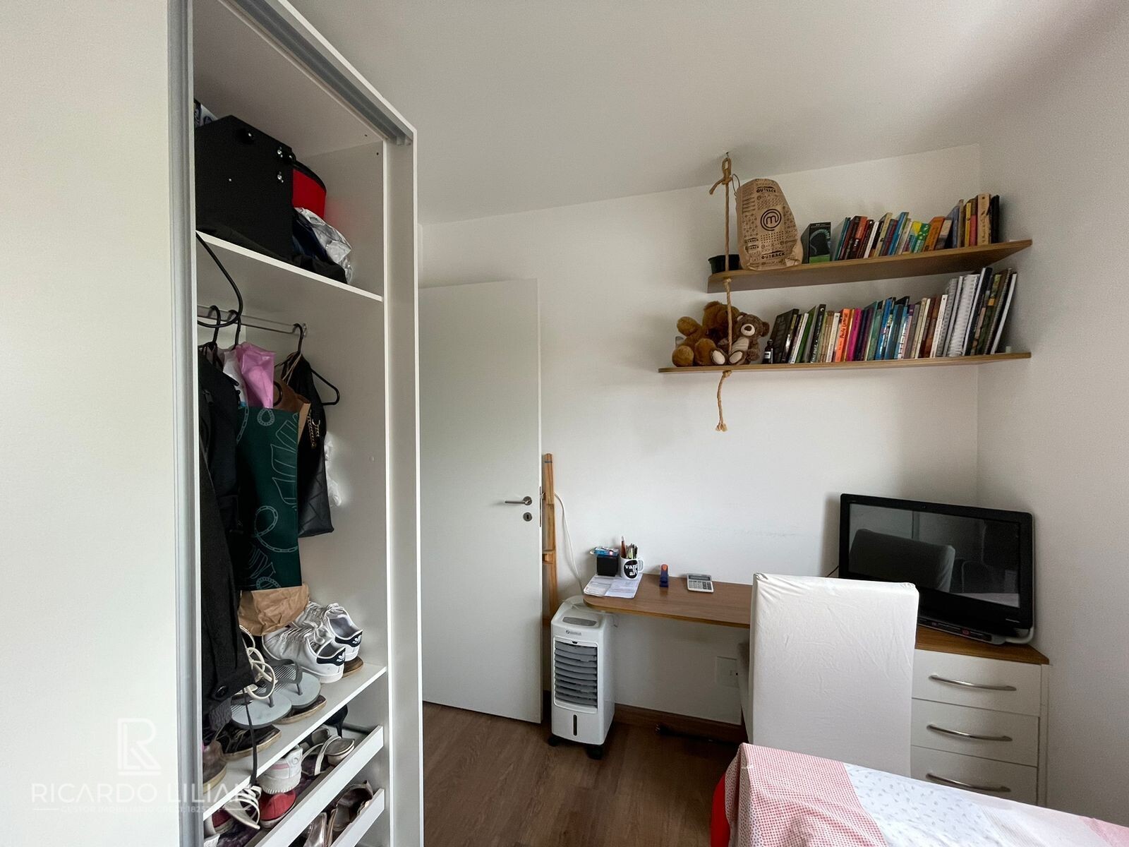 Apartamento à venda com 2 quartos, 68m² - Foto 14