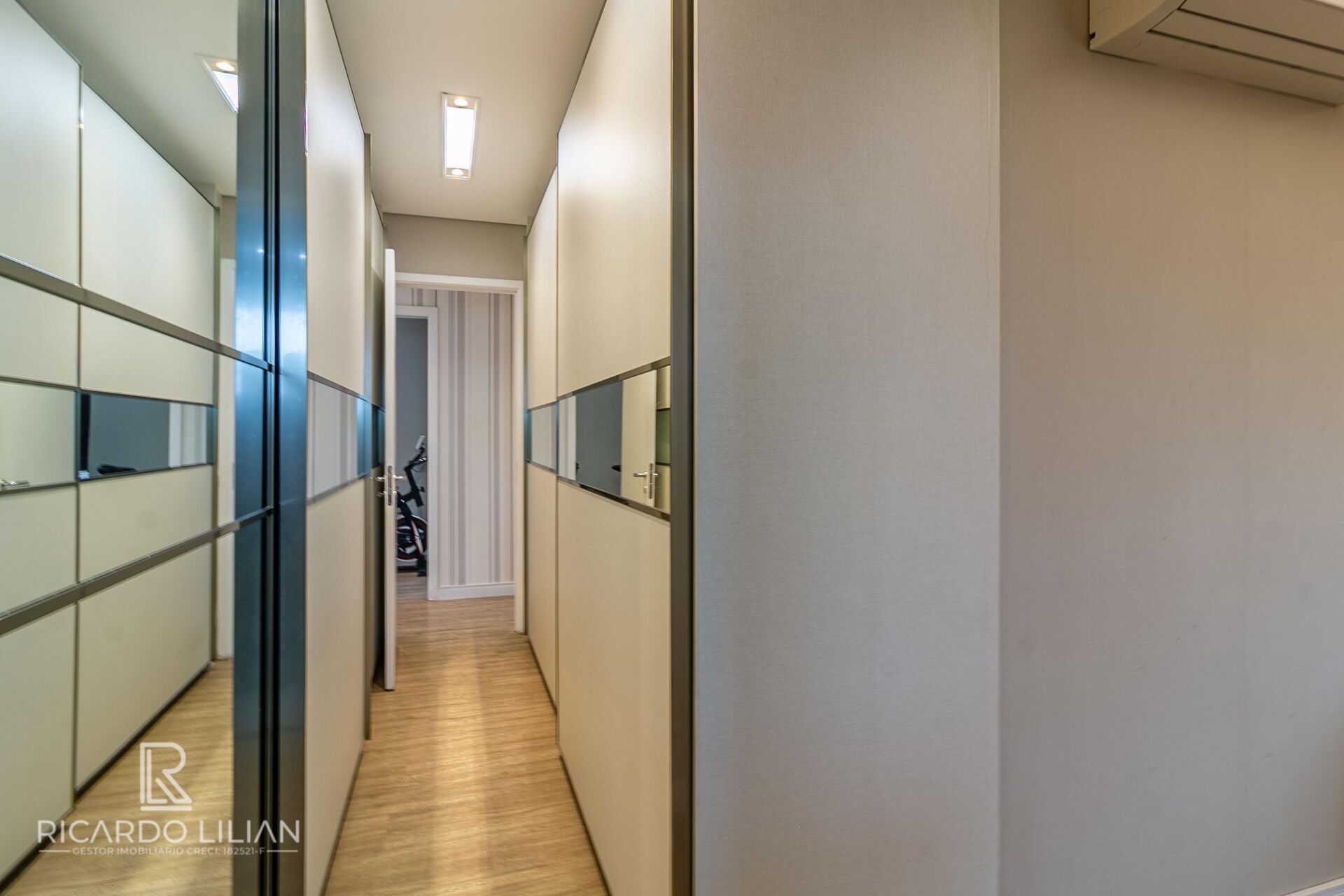 Apartamento à venda com 3 quartos, 168m² - Foto 13