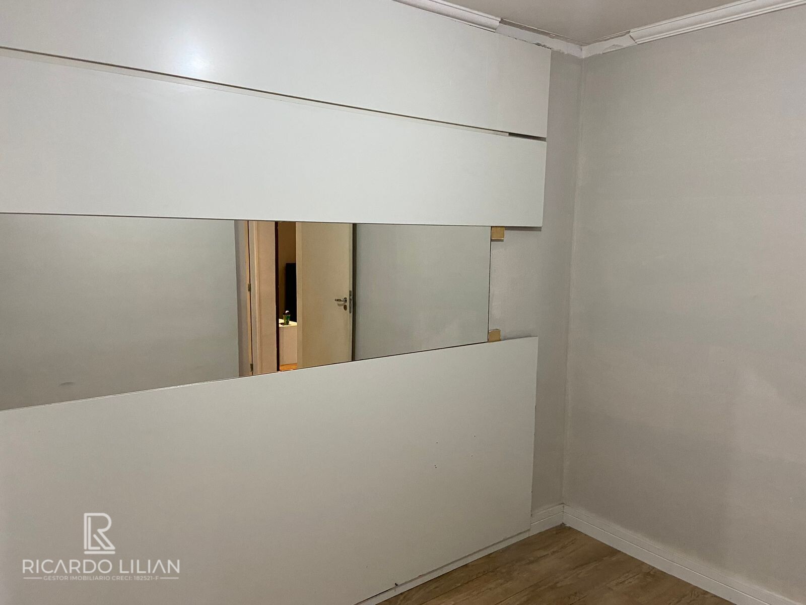 Apartamento à venda com 2 quartos, 45m² - Foto 12