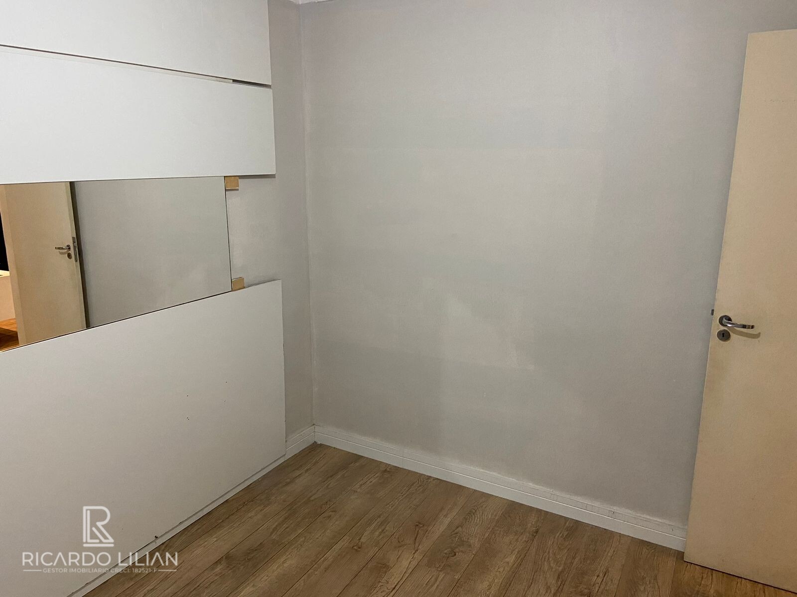 Apartamento à venda com 2 quartos, 45m² - Foto 9