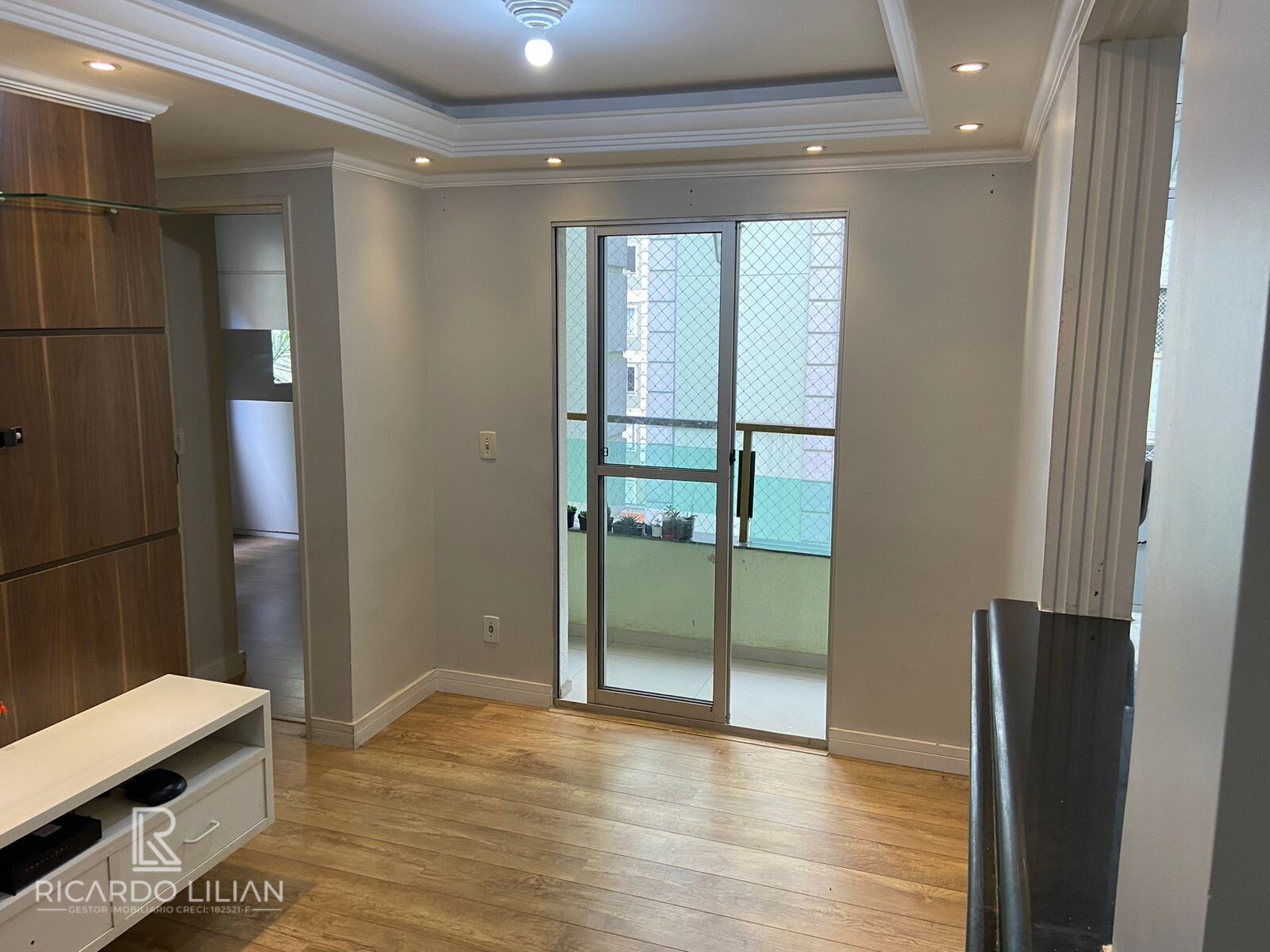 Apartamento à venda com 2 quartos, 45m² - Foto 4