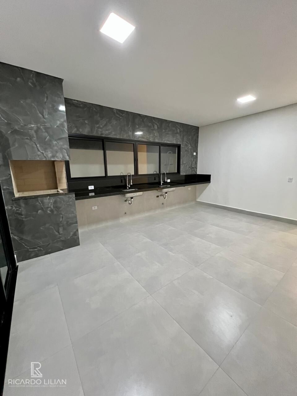 Casa à venda com 3 quartos, 113m² - Foto 15