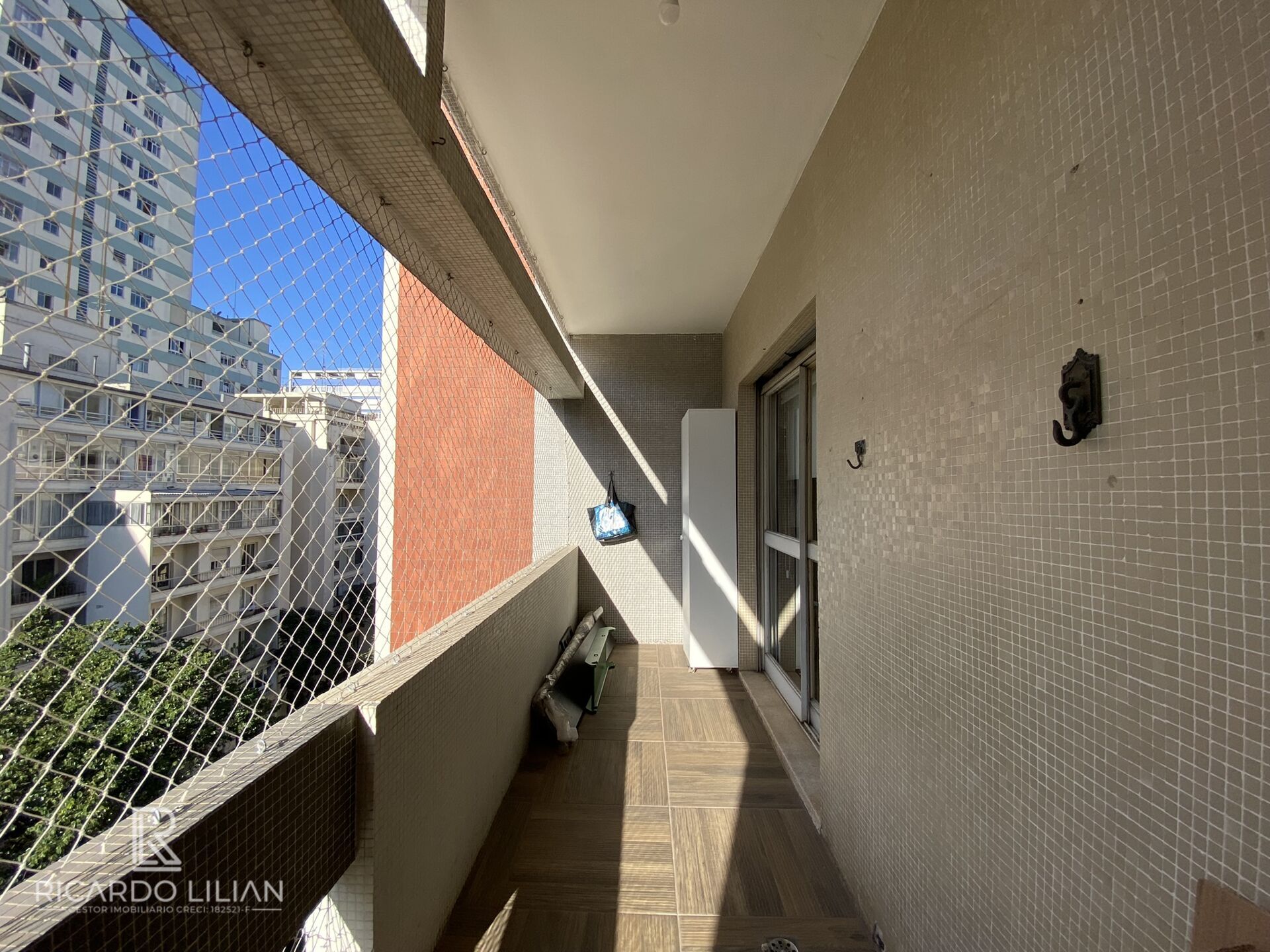 Apartamento à venda com 3 quartos, 180m² - Foto 37