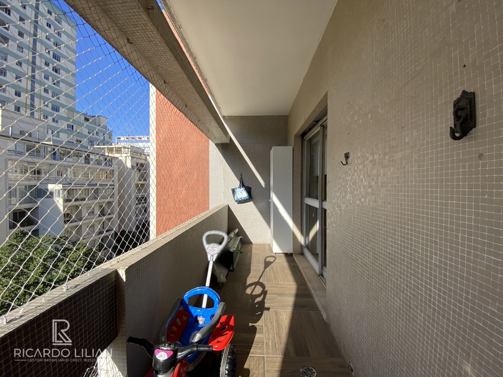 Apartamento à venda com 3 quartos, 180m² - Foto 36