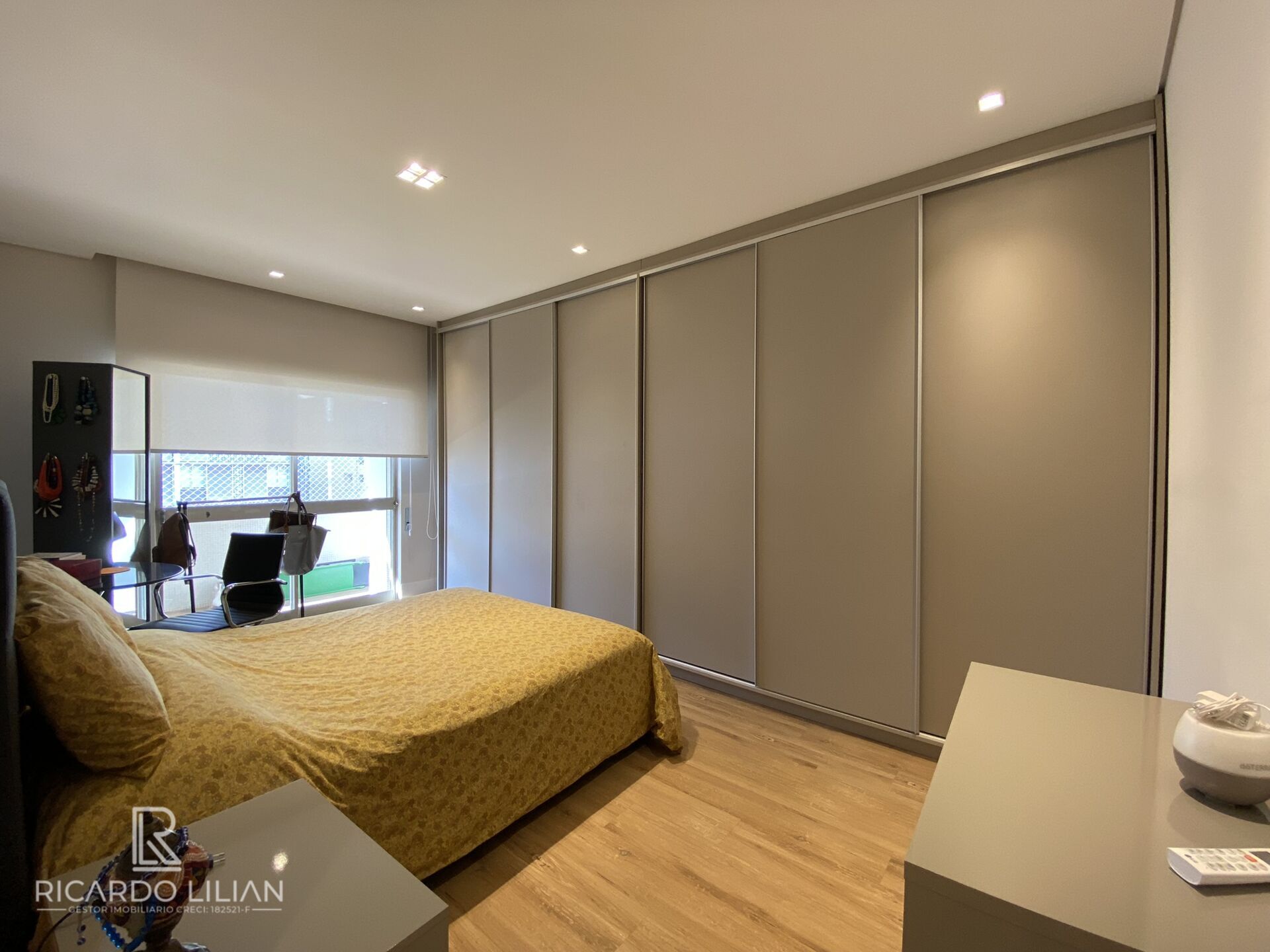 Apartamento à venda com 3 quartos, 180m² - Foto 18